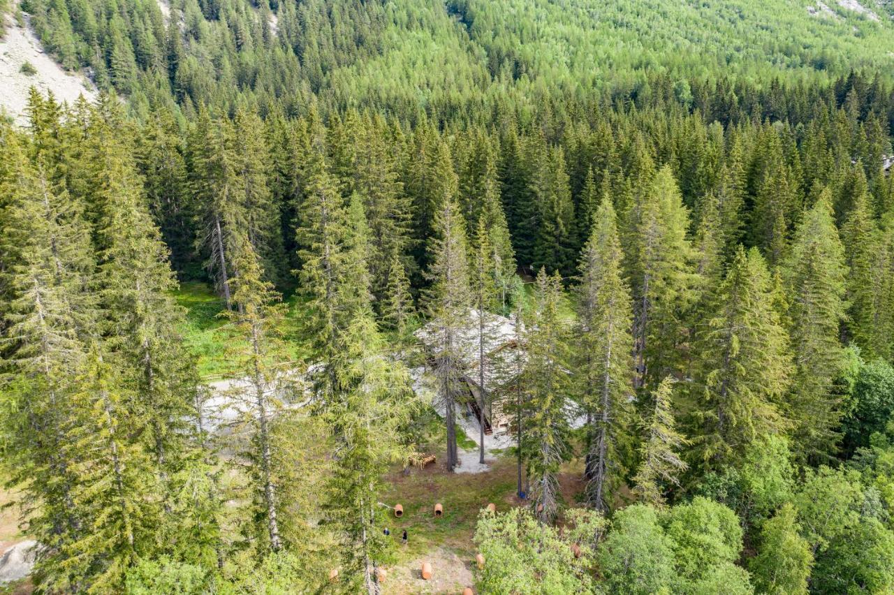 Wildhomes Wild Wolf Lodge Courmayeur Bagian luar foto