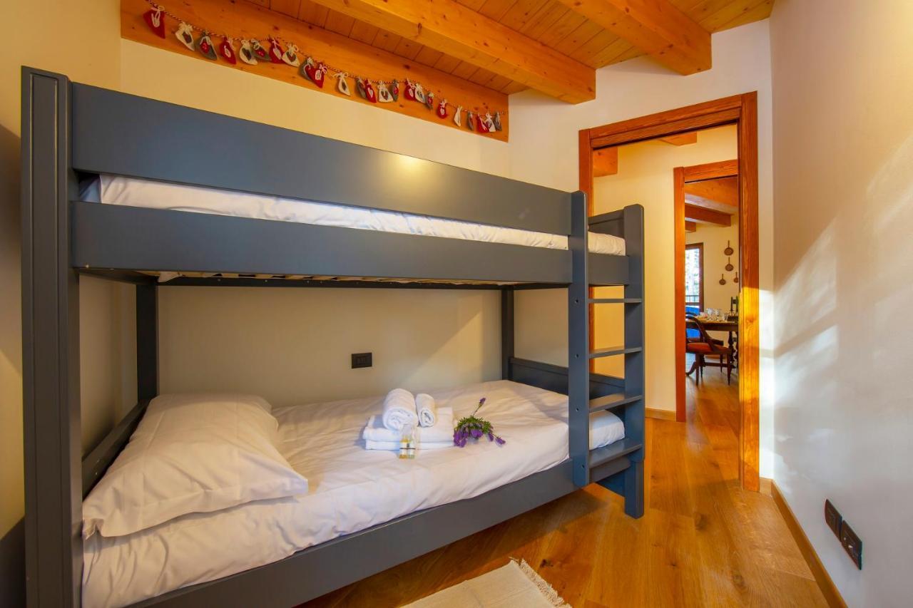 Wildhomes Wild Wolf Lodge Courmayeur Bagian luar foto