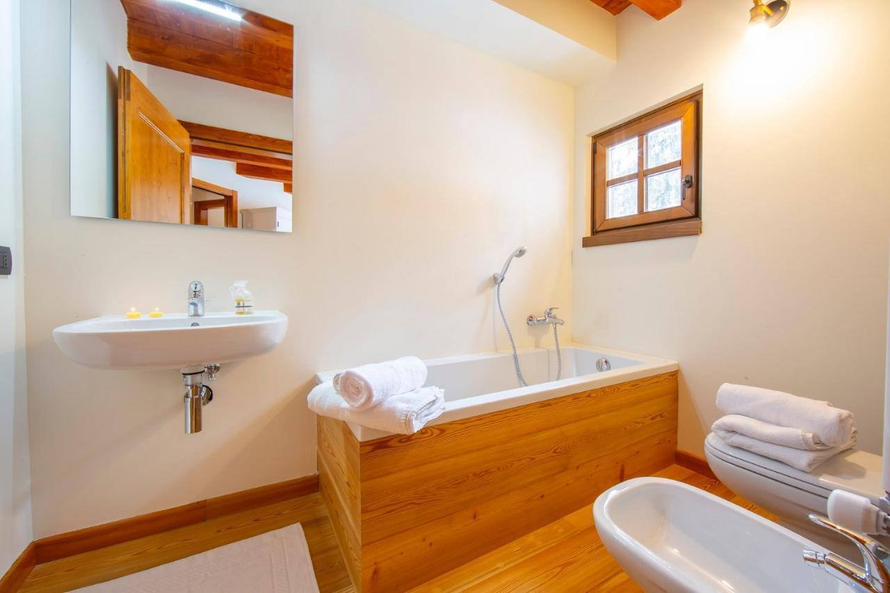 Wildhomes Wild Wolf Lodge Courmayeur Bagian luar foto