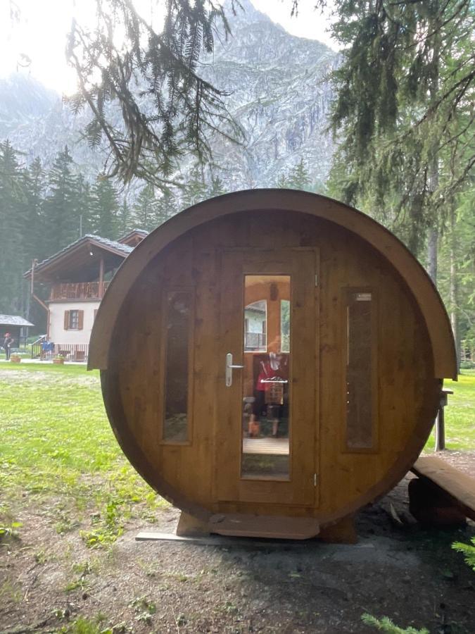 Wildhomes Wild Wolf Lodge Courmayeur Bagian luar foto