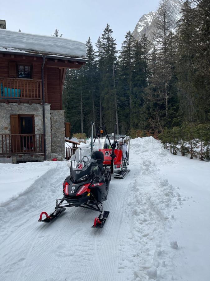 Wildhomes Wild Wolf Lodge Courmayeur Bagian luar foto
