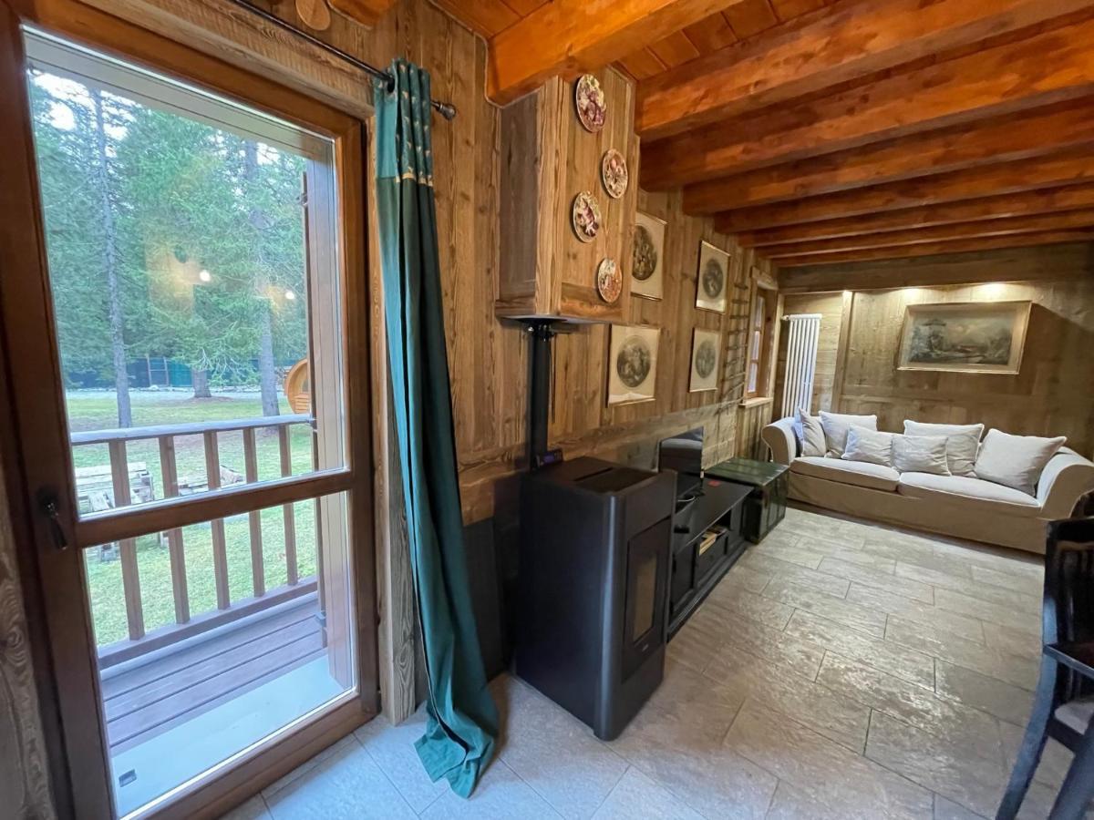 Wildhomes Wild Wolf Lodge Courmayeur Bagian luar foto
