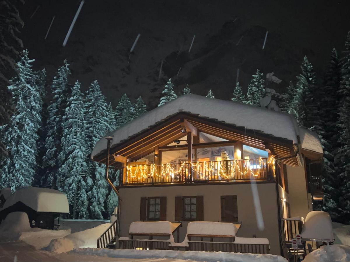 Wildhomes Wild Wolf Lodge Courmayeur Bagian luar foto